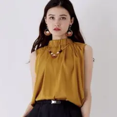 ノースリーブシャツ