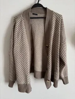 ベージュ ストライプ ニットカーディガン