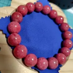 ロードナイトシリカ　濃いめ　ラズベリーのような色