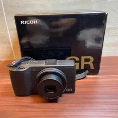 RICOH GR デジカメ ほぼ新品 4934 - メルカリ