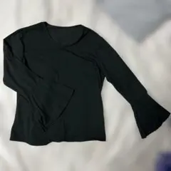 ⚠️未使用⚠️ブラック フレア袖 長袖トップス M-L