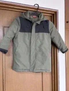 Item thumbnail for item f4a860ff-0cbf-4c8b-82d4-be435b1ec041