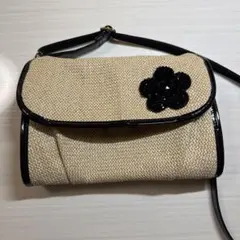 マリークワント　ベージュ ラフィア風 ショルダーバッグ 花モチーフ　中古