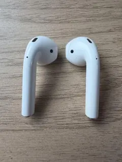 AirPods 第二世代 両耳 左耳のバッテリーがへたってます 右耳のサムネイル