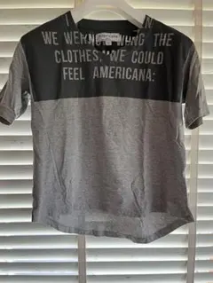 Americana アメリカーナ　Vネック　ロゴプリント 半袖Tシャツのサムネイル