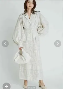 フレイアイディー☆ボリュームスリーブシャツワンピース☆アイボリー０