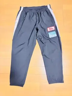 【美品】NIKE ナイキ パッチ付き 黒 パンツ