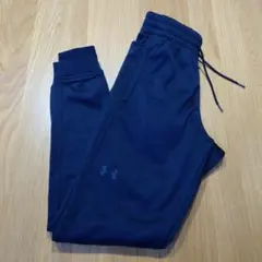 【美品】アンダーアーマー　パンツ　Sサイズ　黒　 裏起毛