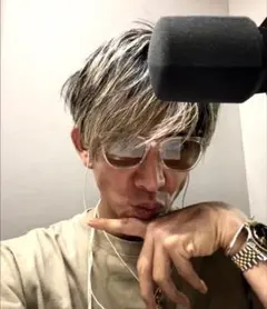 OWNDAYS 調光サングラス 木村拓哉 プライベート着用 同型同色モデル