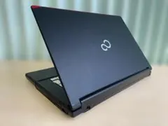 富士通LIFEBOOK】ガーネットレッド☆8世代i5☆SSD256/13.3型 - メルカリ