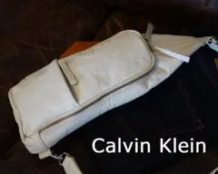 【春色】天然皮革 カルバンクライン　ホワイト ボディバッグ