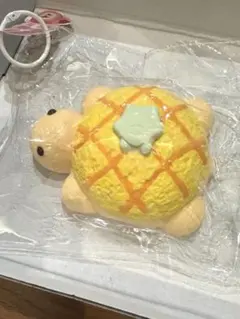 スクイーズ⭐︎かめメロンパン