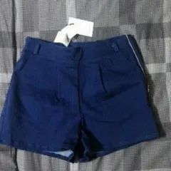 LIP SERVICEのショーパン