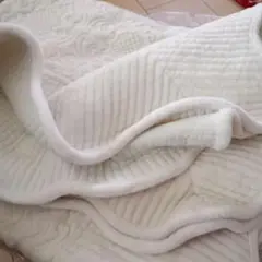 ホワイトキルティング マルチカバー