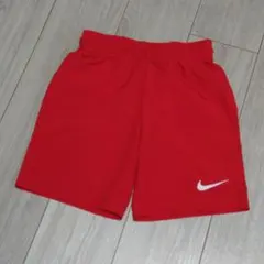 Nike 半ズボン 赤 140