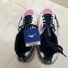 Mizuno 卓球用シューズ 女性用 ホワイト/ピンク　23.5タグ付き
