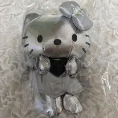 新品未開封　ハローキティ ブラックエンジェル 合皮マスコットチャーム シルバー