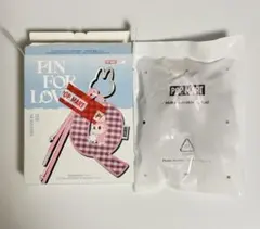 POPMART LABUBUラブブ　イニシャルチャーム　【W】