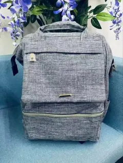 グレー バックパック ジッパー付き