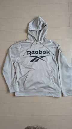 Reebokリーボック　パーカー　ベージュ　ハワイ購入　Ｌサイズ