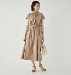 ユナイテッドアローズ　ベージュ 半袖 ワンピース