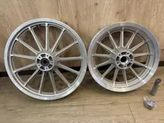 スポーツスター2010年式純正 キャストホイールセット⭐︎のサムネイル