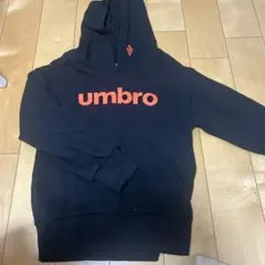 umbro 黒 パーカー 130