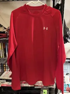 アンダーアーマー Under Armour/ロンT/赤/サイズS