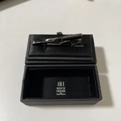 ネクタイピン