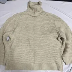 Mサイズ　LaLa ニット　タートルネック　セーター