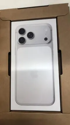 極美品 Apple iPhone 17 pro MAXシルバー 充電ケーブル - メルカリ
