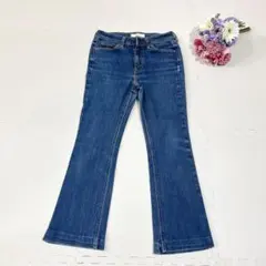 リーバイス　パーフェクトボディデニム　フレアパンツ　ハイライズ　ストレッチ　29のサムネイル
