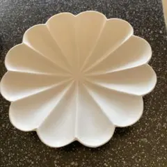 花びら型ホワイト皿 ２枚セット