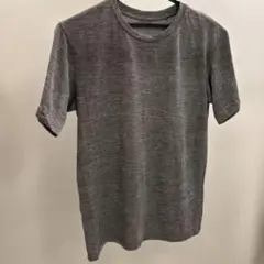 UNIQLO グレー Tシャツ 160