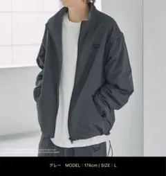 Reebok ブルゾン　グレー　サイズM