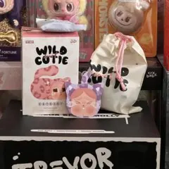 CRYBABY Wild but Cutie ぬいぐるみNeon Cutie