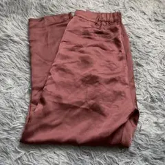 サテンセンタープレステーパードパンツ　グレイルのサムネイル