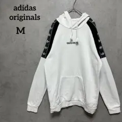 アディダス　パーカー　テープロゴ　adidas hoodie Mのサムネイル