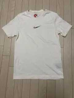 Nike ホワイト Tシャツ M