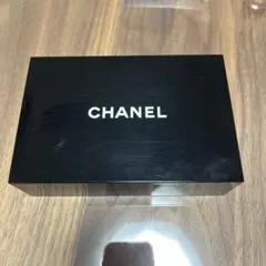 CHANEL ミラー付き 小物入れ