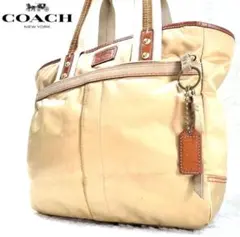 Coach コーチ ハンドバッグ ナイロン ゴールド チャーム付き A4サイズ
