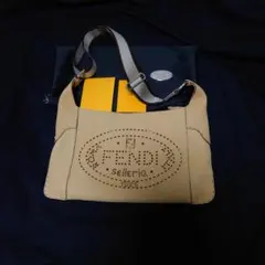 フェンディセレリアショルダーバッグ(斜め掛け2way)【希少】