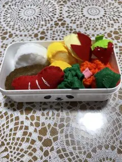 ♪ako♪ハンドメイド　おべんとうセットＢ　フエルトままごと入園祝　お祝い