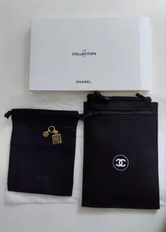 CHANEL シャネル ラ・コレクション パスポートホルダー & チャーム