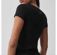 【未使用品】ALO Alosoft Finesse Tee サイズSのサムネイル