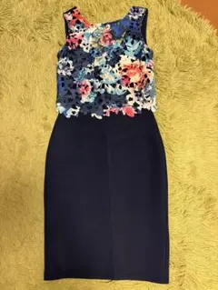 LIPSY LONDON ワンピース UK6のサムネイル