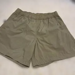 THE NORTH FACE カーキ ショートパンツ