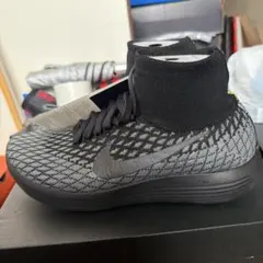 新品未使用 NIKE LUNAREPIC FLYKNIT H2O REPEL