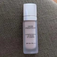 Dior Prestige UV ホワイト ルプロテクターUV ルミエール 01 - メルカリ