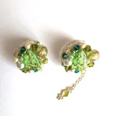 ハンドメイド　ビーズ刺繍のブローチ　ミニサイズ2個セット#33 明るい森